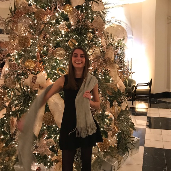 Meet your Posher, Michaela - Picture 1 of 1